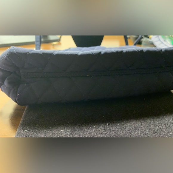 Vera Bradley Convertibie cross body quilted bag -Navy - Picture 7 of 12